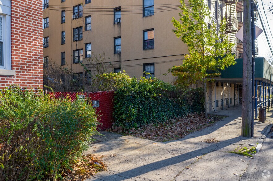 More Photos Of 3754 Bronx Blvd, Bronx Land For Sale