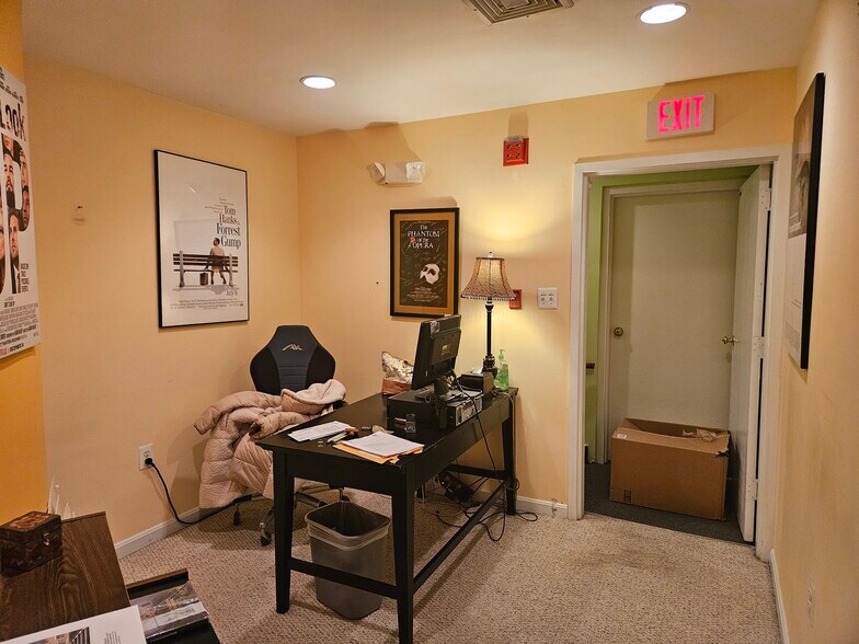 More Photos Of 124 E Broad St, Falls Church Office For Sale