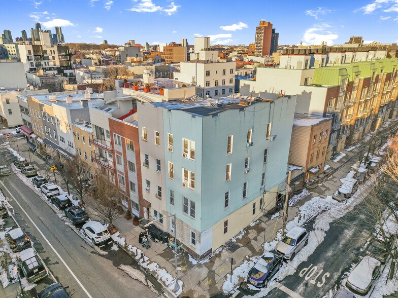 Primary Photo Of 366 Manhattan Ave, Brooklyn Apartments For Sale