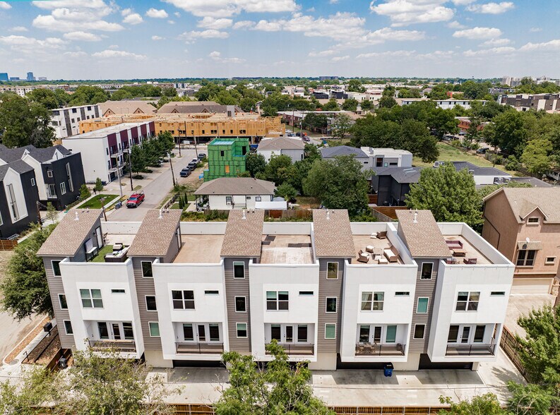 More Photos Of 4514 Cabell Dr, Dallas Apartments For Sale