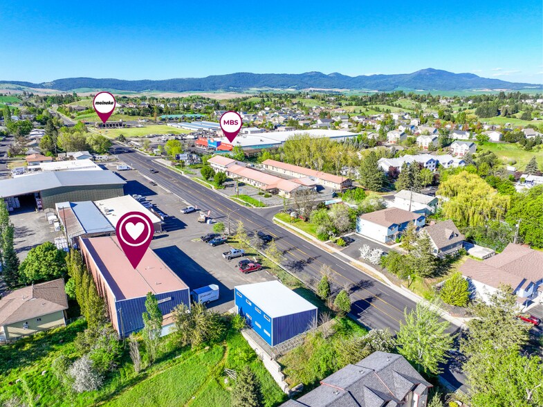 More Photos Of 603 & 621 N Main St, Moscow Distribution For Sale