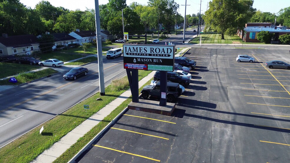 More Photos Of 901-927 S James Rd, Columbus Storefront For Sale