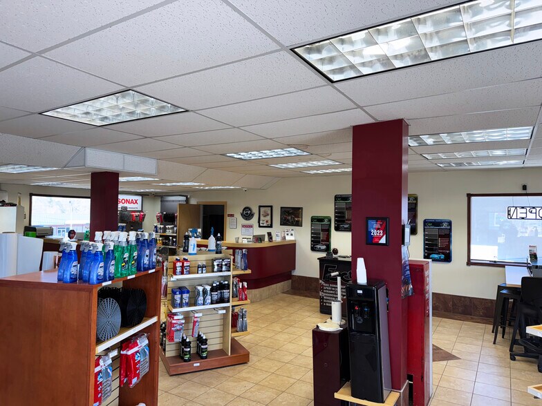 More Photos Of 9901 W Colfax Ave, Lakewood Freestanding For Sale
