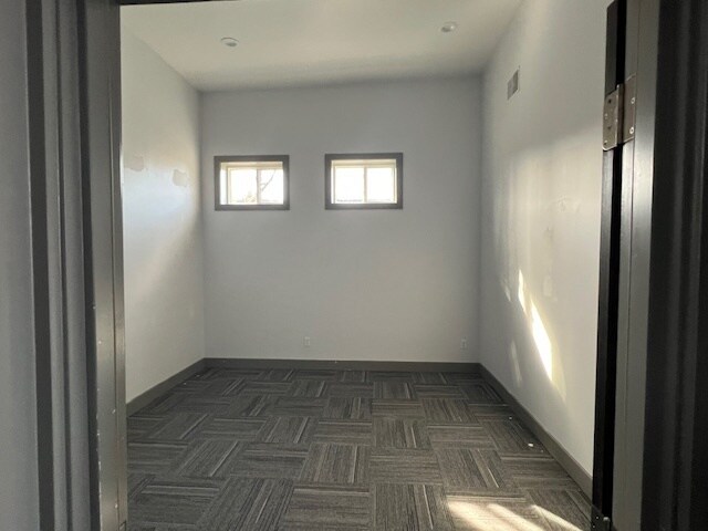 More Photos Of 927 Columbia Ave W, Battle Creek Office For Sale