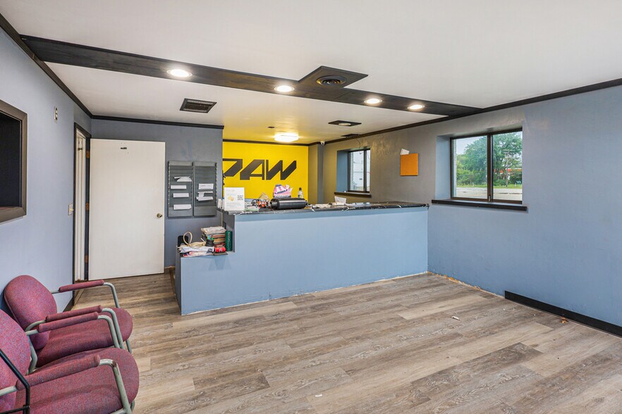 More Photos Of 2904 Calumet Ave, Manitowoc Auto Salvage Facility For Sale