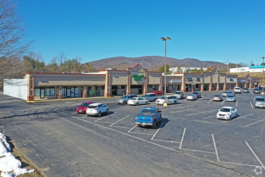More Photos Of 3422-3424 Orange Ave NE, Roanoke Freestanding For Sale