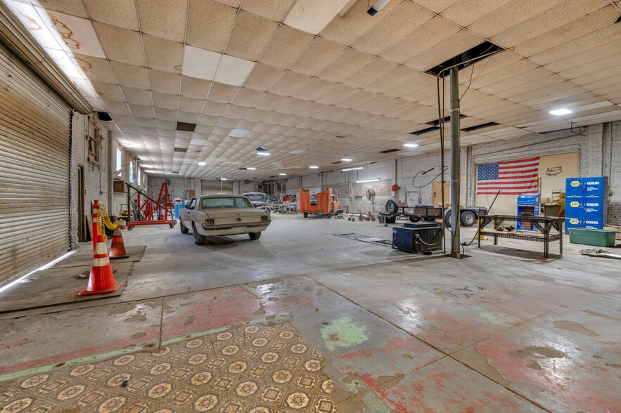 More Photos Of 201 E St, Lemoore Auto Repair For Sale