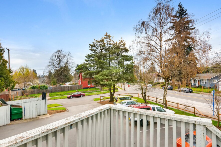 More Photos Of 8415 N Fessenden St, Portland Apartments For Sale