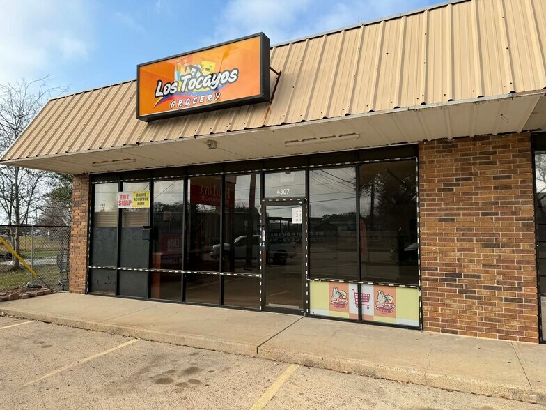 More Photos Of 4307 Red Bluff Rd, Pasadena Unknown For Lease