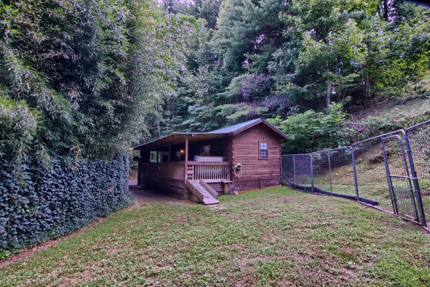 More Photos Of 5830 NC 209 Hwy, Hot Springs Specialty For Sale