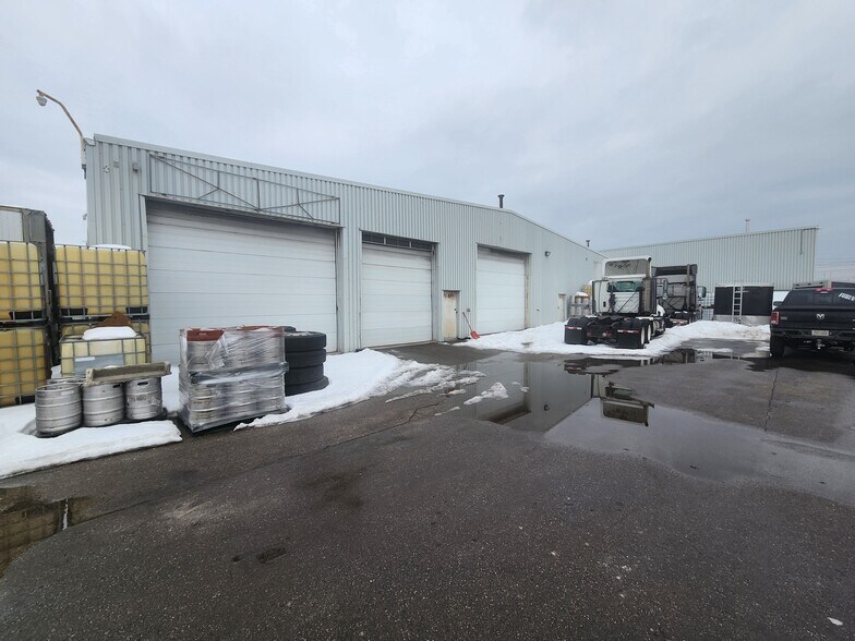 More Photos Of 279 Belfield Rd, Toronto Industrial For Lease