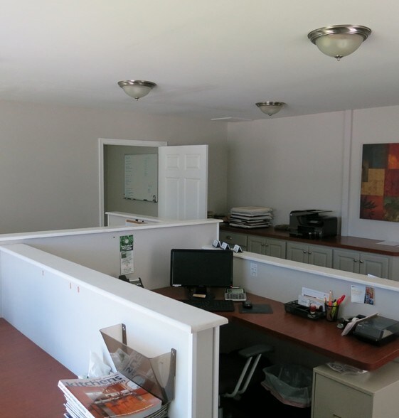 More Photos Of 15220 Carrollton Blvd, Carrollton Flex For Sale