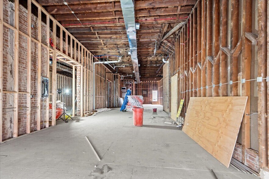 More Photos Of 900 Summit Ave, Union City Apartments For Sale