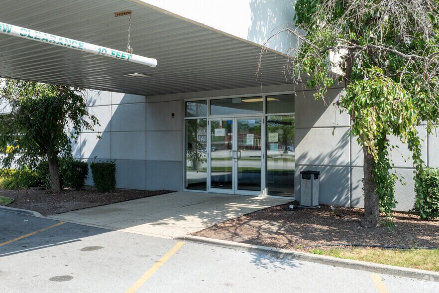 More Photos Of 1700 East-West Rd, Calumet City Medical For Lease