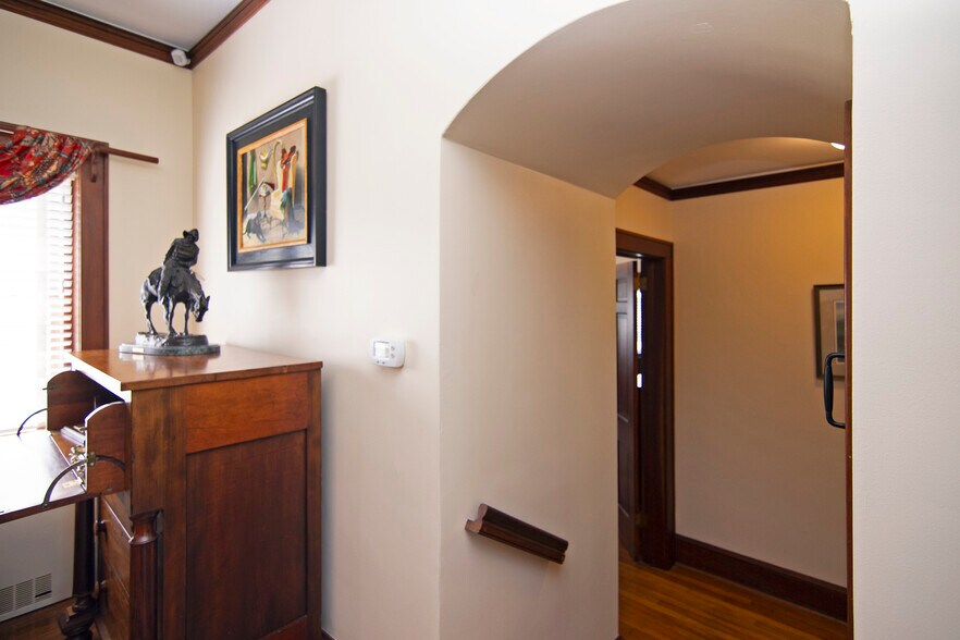 More Photos Of 8789 Seneca Trail South, Ronceverte Office For Sale