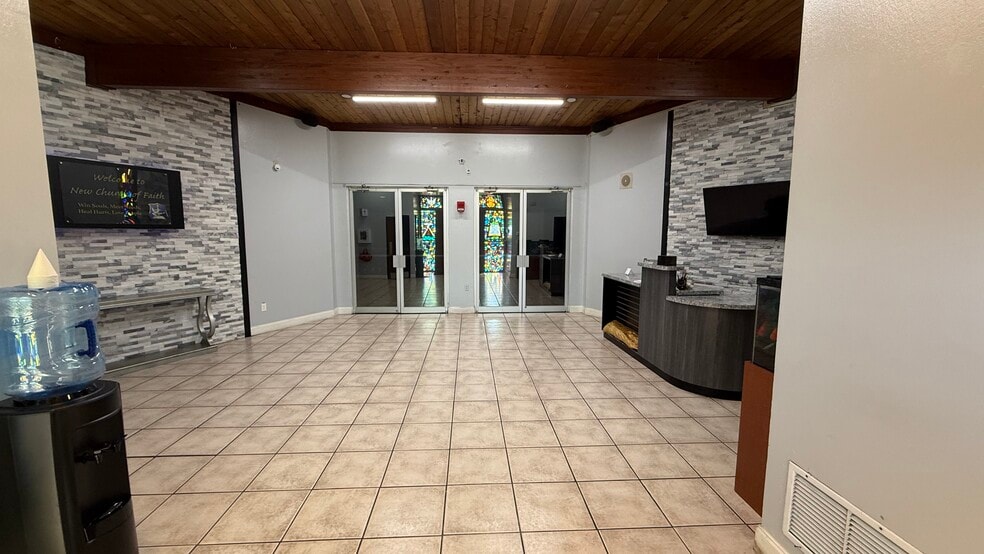 More Photos Of 5000 Silver Star Rd, Orlando Specialty For Sale