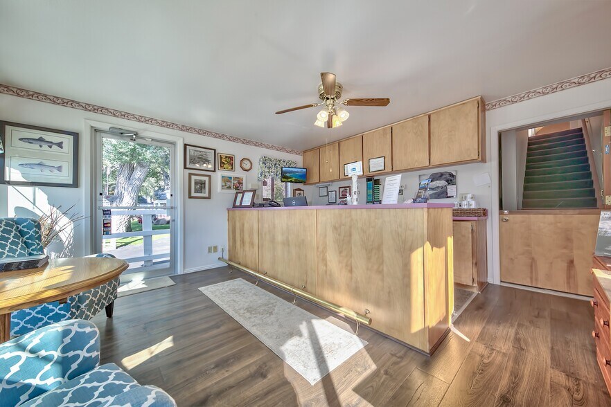 More Photos Of 310 Main St, Bridgeport Hotel For Sale