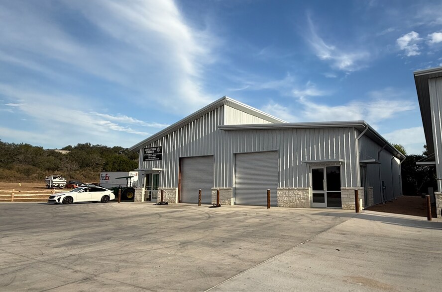 More Photos Of 1730 Farm to Market 1431, Marble Falls Warehouse For Lease