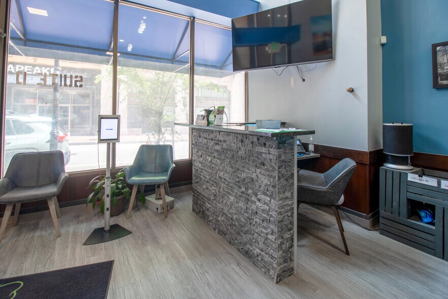 More Photos Of 300 N Charles St, Baltimore Apartments For Lease