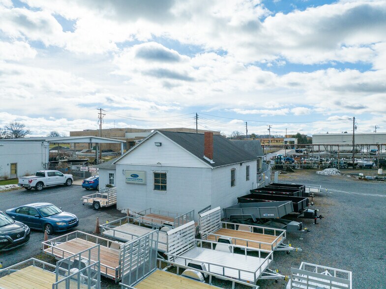 More Photos Of 2946 MacArthur Rd, Whitehall Land For Lease