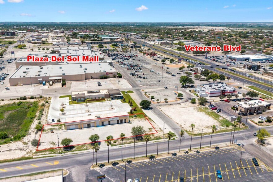 More Photos Of 159 Braddie Dr, Del Rio Light Distribution For Sale