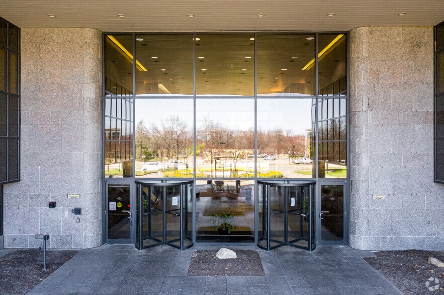 More Photos Of 6 Campus Dr, Parsippany Office For Lease