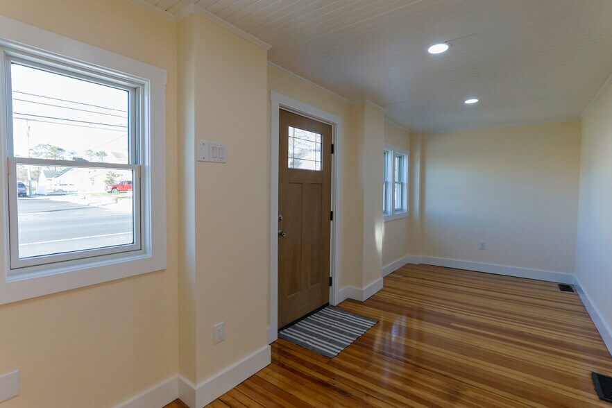 More Photos Of 153 Atlantic City Blvd, Beachwood Office Residential For Sale