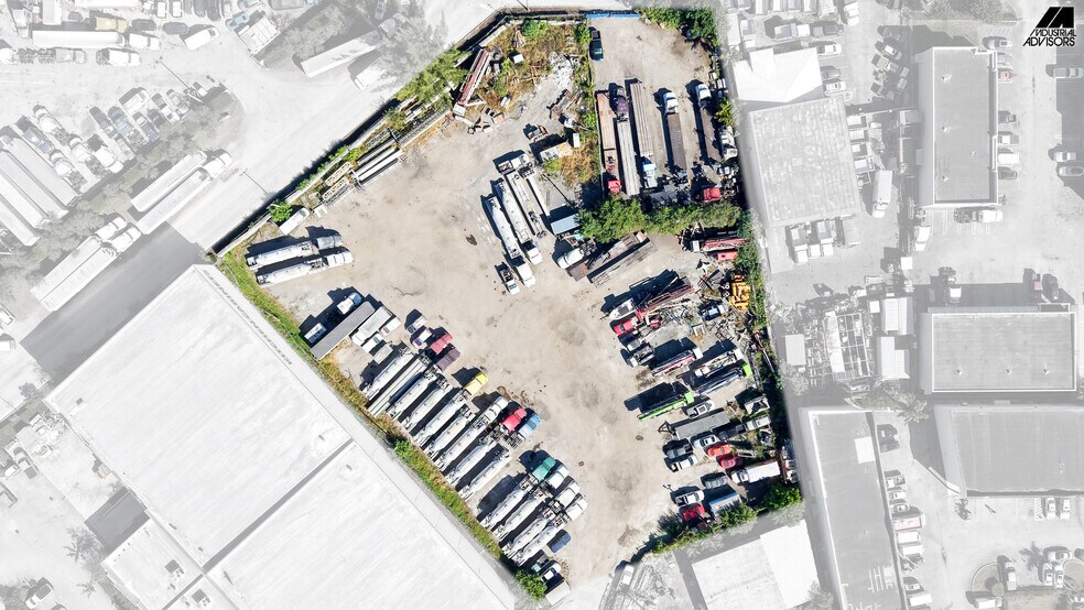 More Photos Of 12700 NW South River Dr, Medley Land For Lease