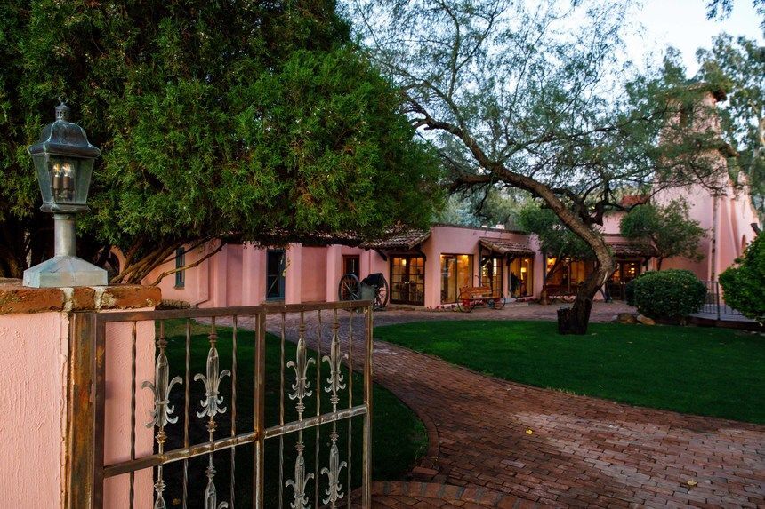 More Photos Of 13500 N Oracle Rd, Tucson Specialty For Sale