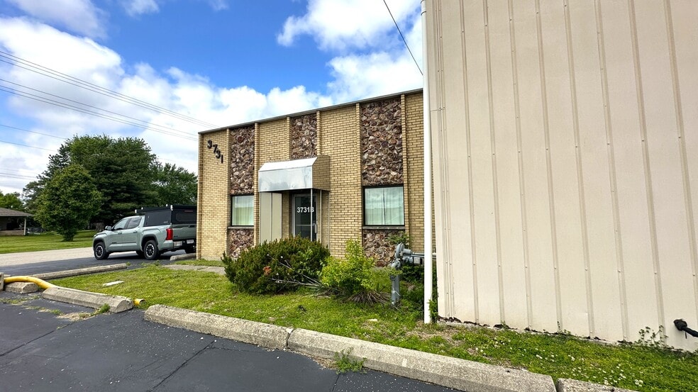 More Photos Of 3731 W Alexandersville Bellbrook Rd, Dayton Warehouse For Sale