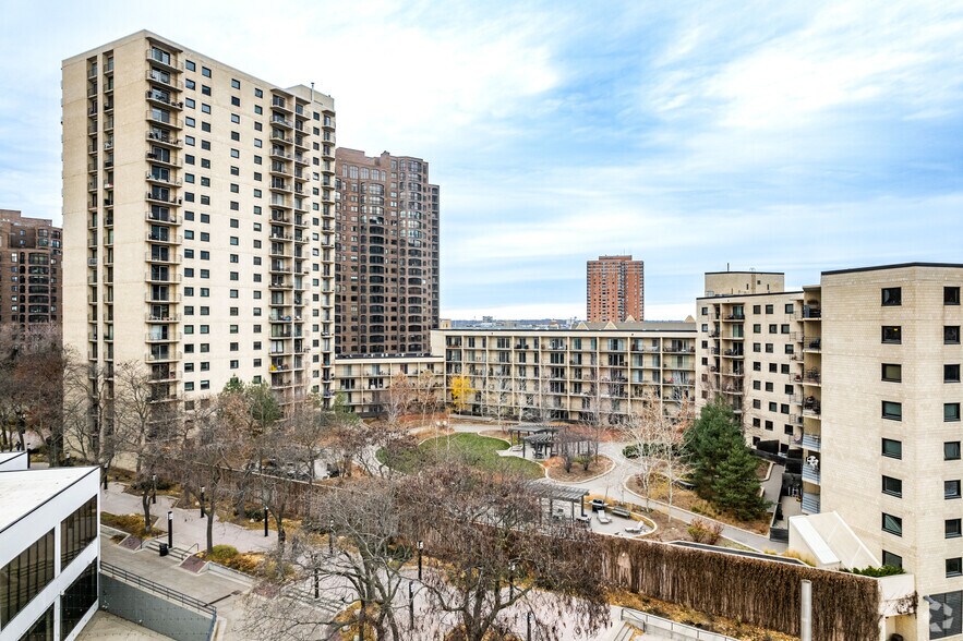 More Photos Of 1200 Nicollet Mall, Minneapolis Multifamily For Sale