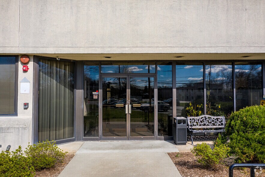More Photos Of 350 Passaic Ave, Fairfield Office For Lease