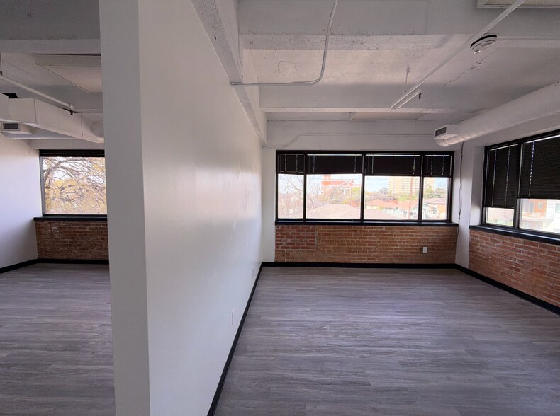 More Photos Of 1005 W Jefferson Blvd, Dallas Loft Creative Space For Lease