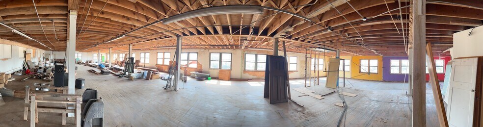 More Photos Of 1305 S 1st St, Abilene General Retail For Sale