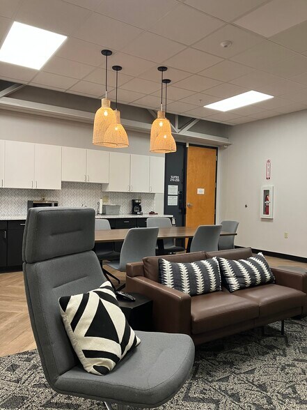 More Photos Of 1330 Win Hentschel Blvd, West Lafayette Office For Lease