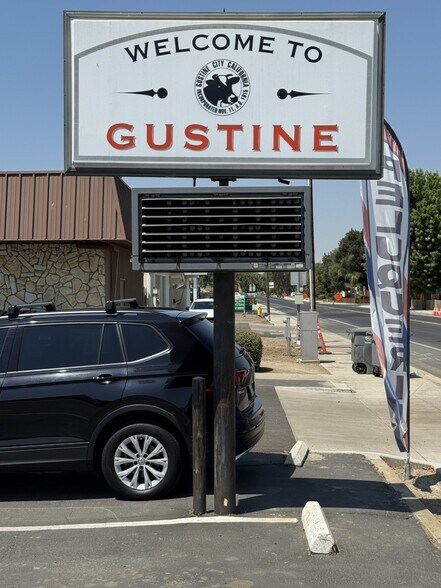 More Photos Of 680 South Ave, Gustine General Retail For Lease
