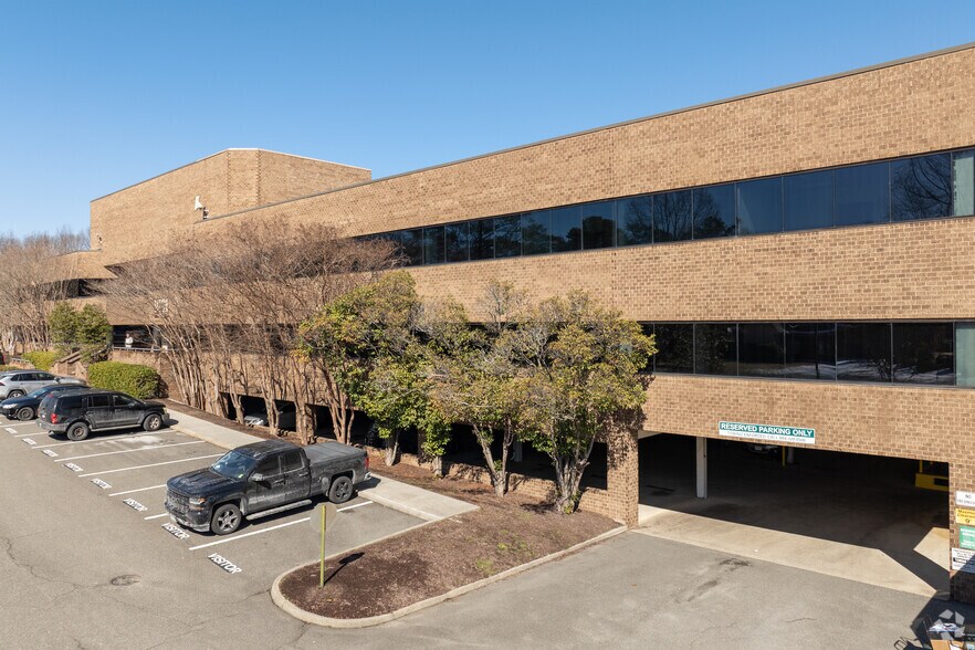More Photos Of 2810 N Parham Rd, Richmond Medical For Lease