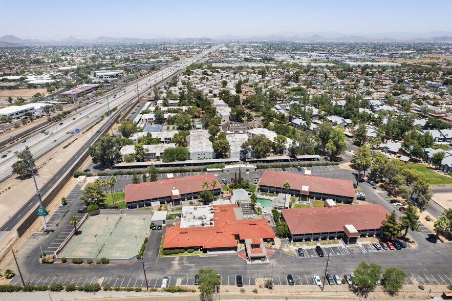 More Photos Of 2510 W Greenway Rd, Phoenix Hotel For Sale