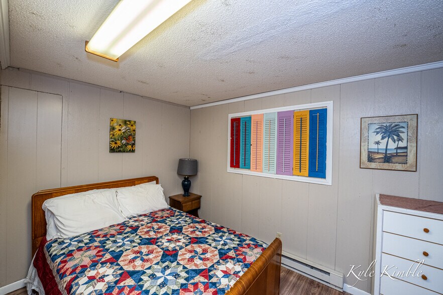 More Photos Of 104 W Houghton Lake Dr, Prudenville Hotel For Sale