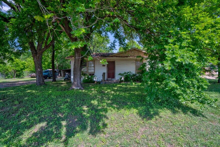 More Photos Of 404 S Interstate 35 Rd, Red Oak Manufactured Housing Mobile Home Park For Sale