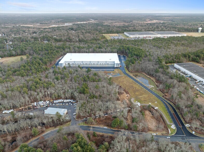 More Photos Of 150 Revolutionary Drive, East Taunton Warehouse For Lease