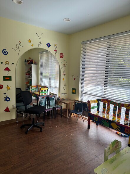 More Photos Of 620 N Wymore Rd, Maitland Office For Sale
