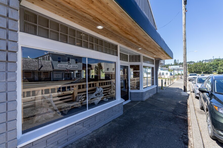 More Photos Of 267 W Sixth St, Port Orford Storefront Retail Residential For Sale