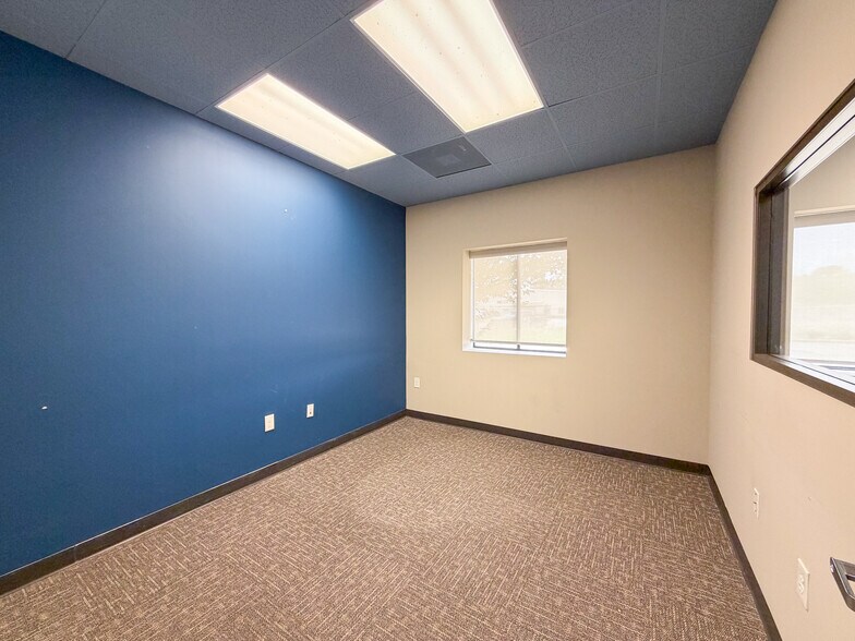 More Photos Of 3642 Bacor Rd, Houston Warehouse For Sale