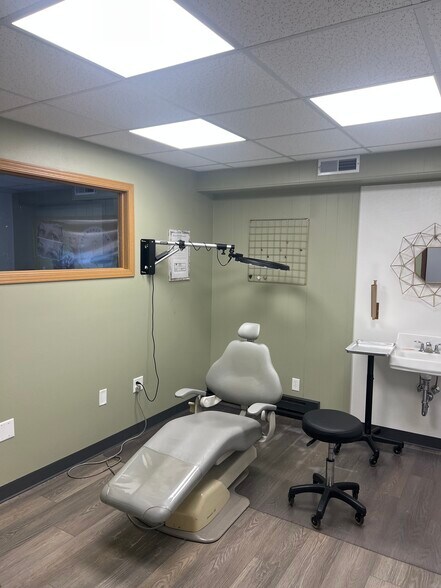 More Photos Of 1521-1611 Losey Blvd S, La Crosse Freestanding For Lease