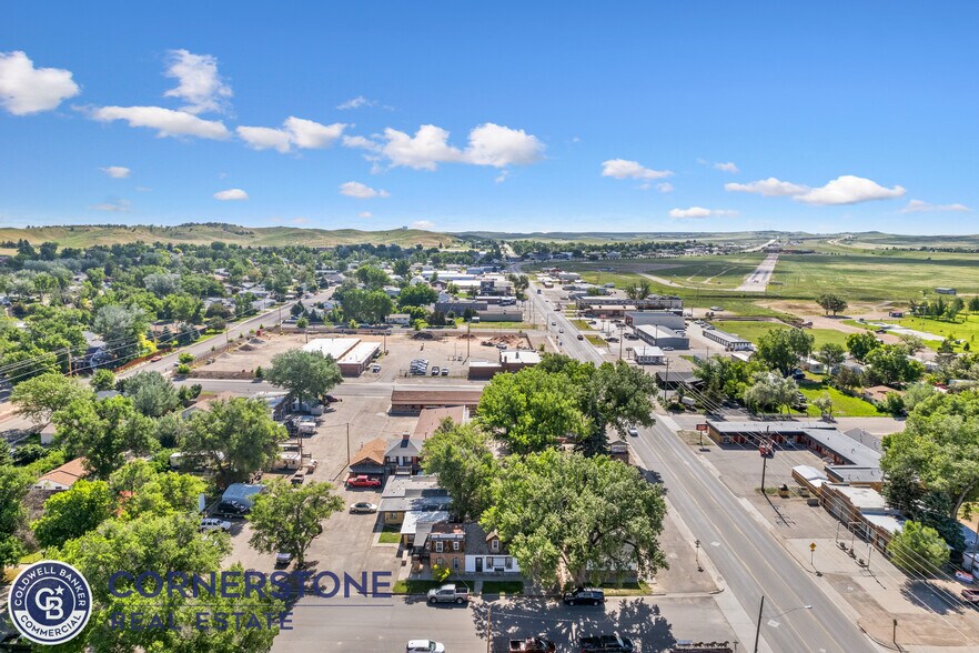 More Photos Of 628 E Richards St, Douglas Hotel For Sale