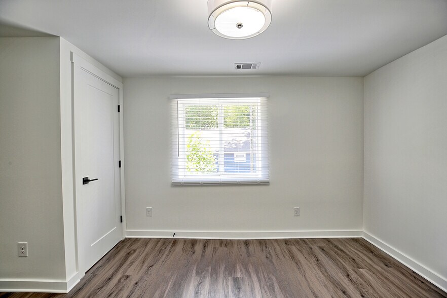 More Photos Of 1026 Ashby Grv SW, Atlanta Apartments For Sale