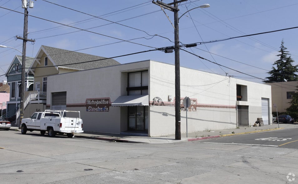 Primary Photo Of 550 E 10th St, Oakland Warehouse For Lease