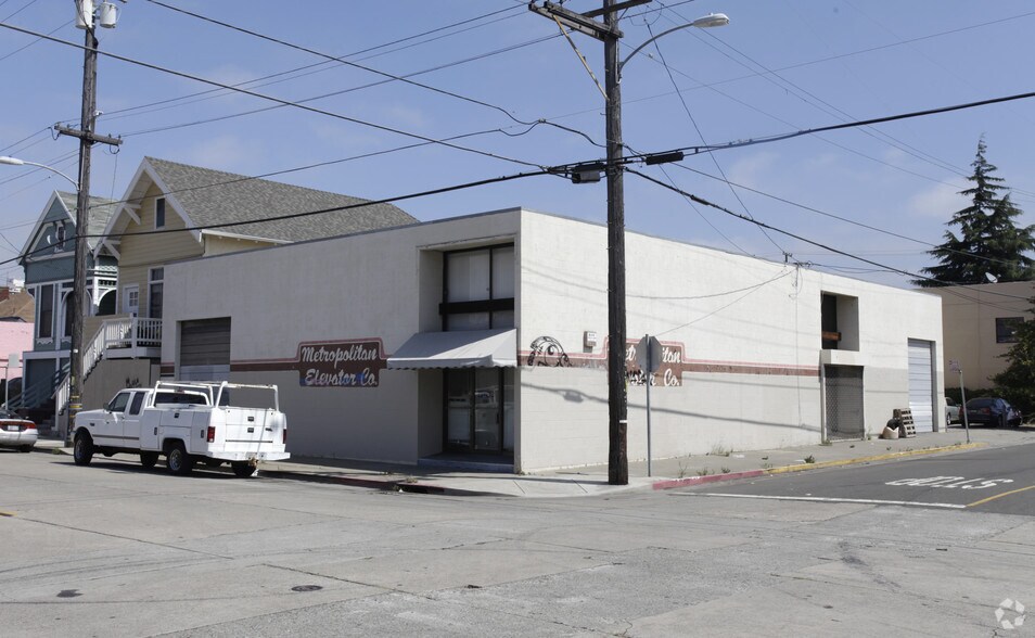More Photos Of 550 E 10th St, Oakland Warehouse For Lease