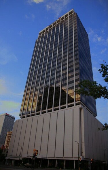 More Photos Of 15 W 6th St, Tulsa Office For Lease